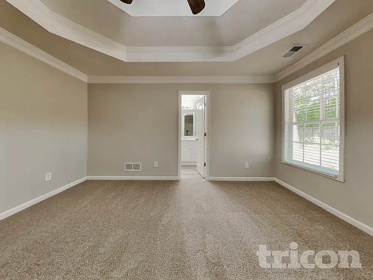 39 Lofty Pine Ln — Photo 8