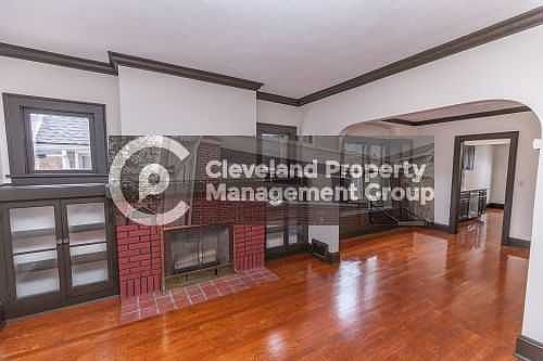 5th image of 13809 West Ave