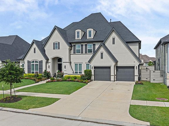 3rd image of 4923 Grapevine Ln