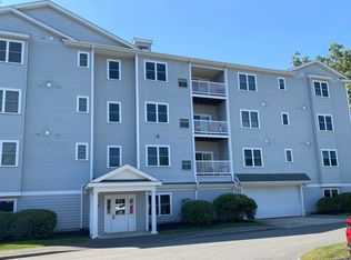 122 Coliseum Ave #304, Nashua, NH 03063