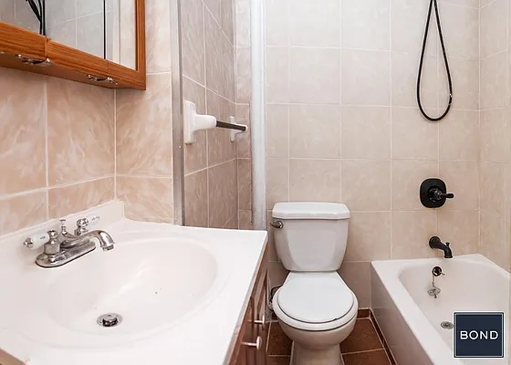 Rented by Bond New York | media 12