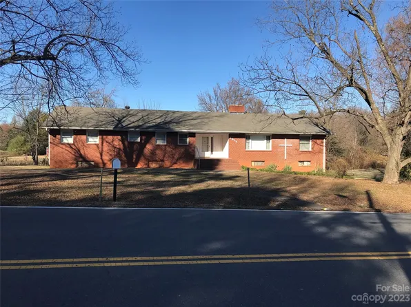 1435 Auten Rd, Charlotte, NC 28216