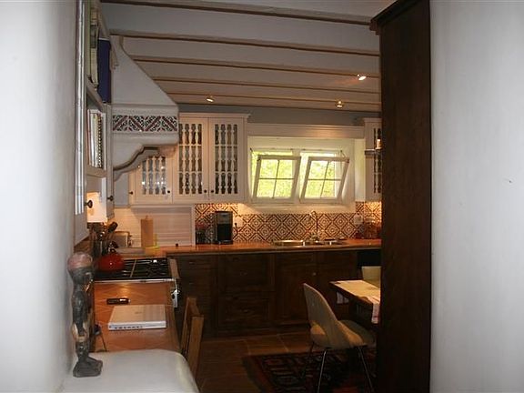 5th image of 403 Sosaya Ln