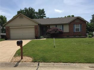 1225 Mount Olympus Dr, Saint Peters, MO