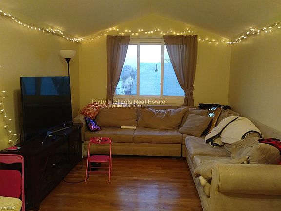 222B Riverside Ave. Medford Shared Unit Photo 2