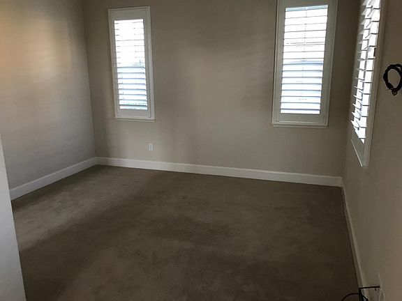 5th image of 698 N Plumas Dr