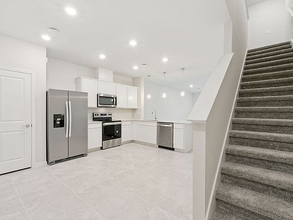 5th image of 3082 Emerald Acres Ln