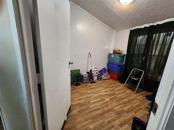 4th image of 1722 Southwood St