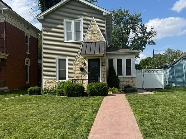 2011 Hampshire St, Quincy, IL 62301