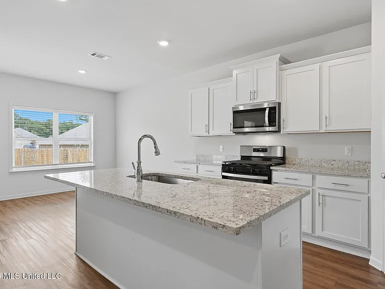 429 Piney Dr — Photo 7