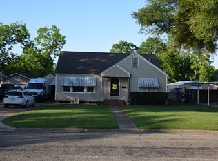 3858 Hays Ave, Groves, TX 77619