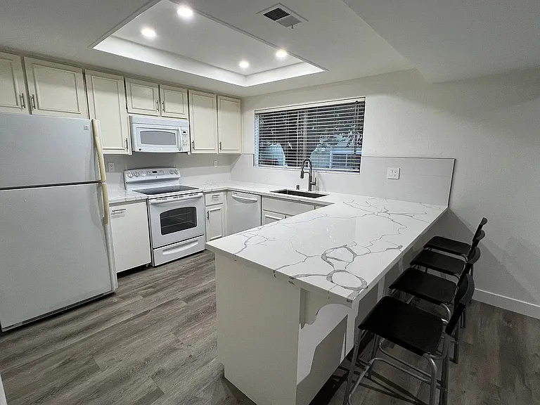 16 Salvatore Dr — Photo 4