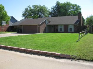 2733 Constitution Ave, Enid, OK 73703