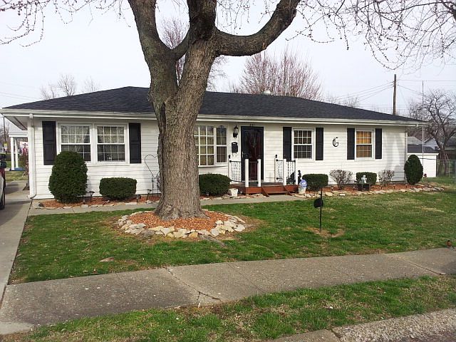 1st image of 831 Marianna Dr