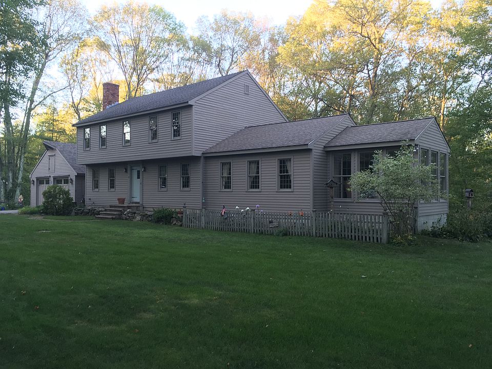 2nd image of 84 Richardson St