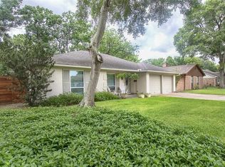842 Wavecrest Ln, Houston, TX 77062