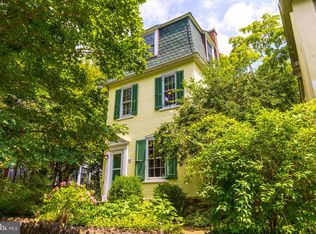 848 Carpenter Ln, Philadelphia, PA 19119