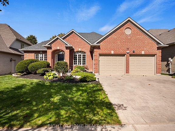 2nd image of 169 Rivertrace Close