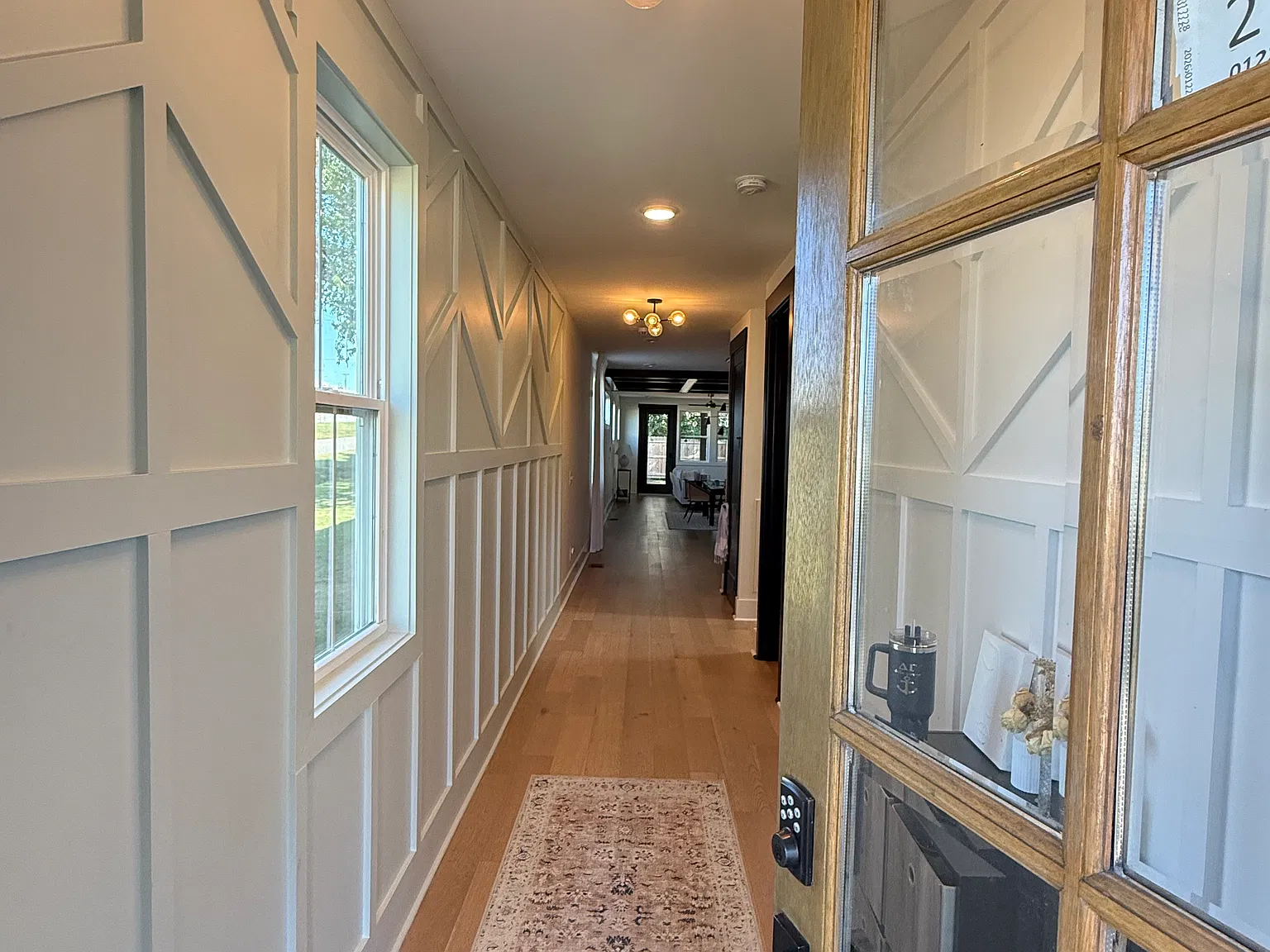 3 bed, 2.5 bath, 2360 sqft, $3,500 — Photo 3