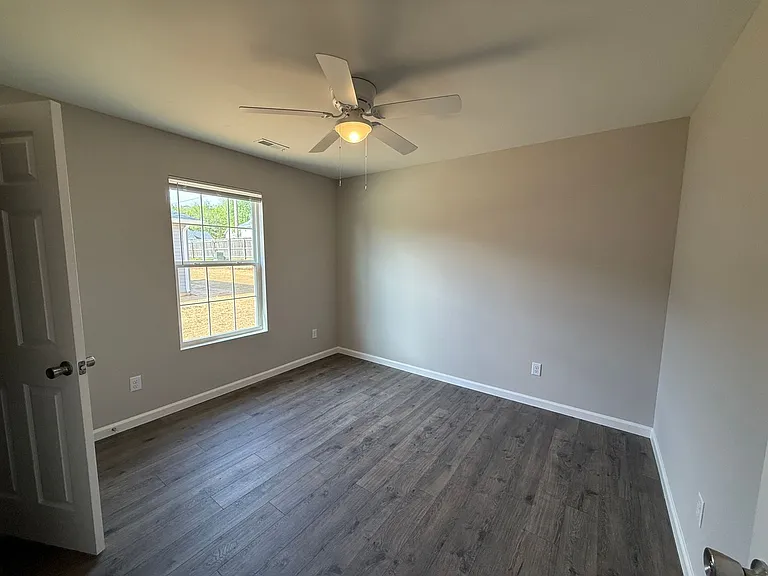 509 Ashley Dr — Photo 11