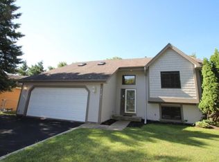 1434 105th Ln NW, Coon Rapids, MN 55433