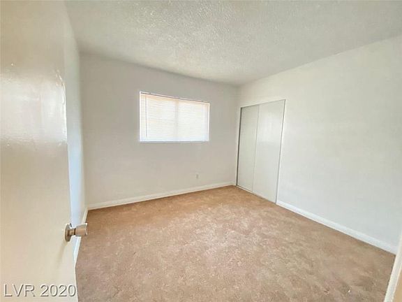 5th image of 2809 Howard Dr