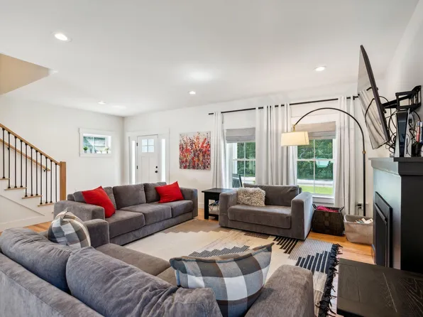 141 Jordan Avenue, Brunswick, ME 04011