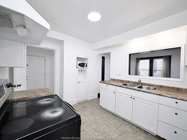 3463 Harris St — Photo 5