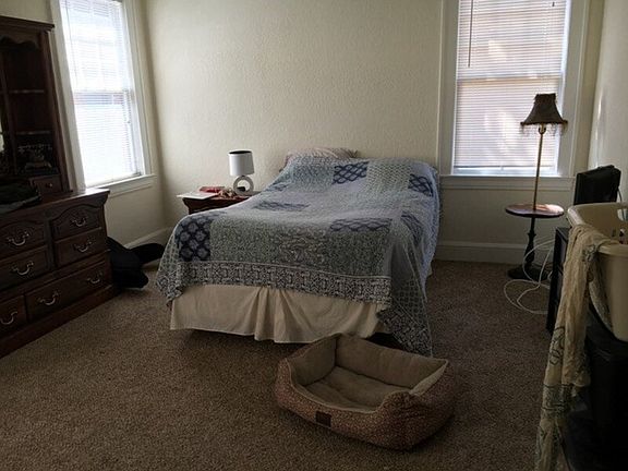 5th image of 2837 Saint Johns Ave