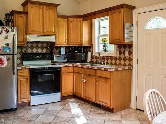 4th image of 122 Waterwood Pl