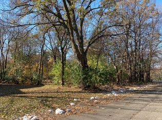 2205 Bayview Pl, Wayzata, MN 55391