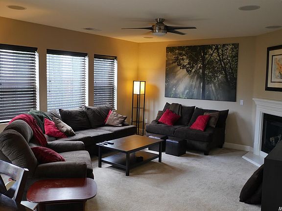 5th image of 485 W Bonaventure Ave
