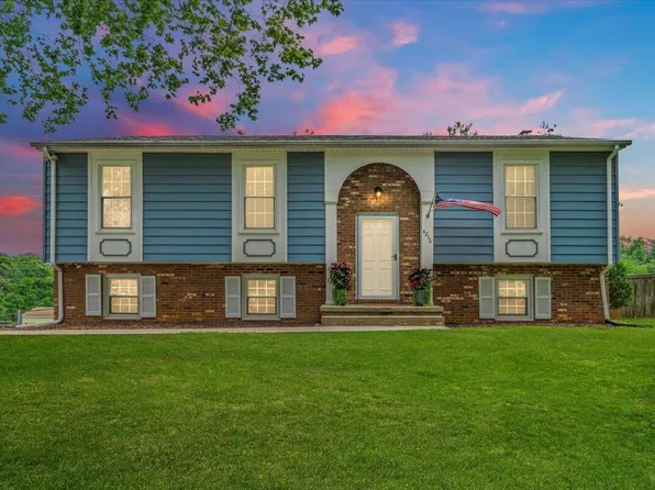 4216 Whitehall Cir, Roanoke, VA 24018