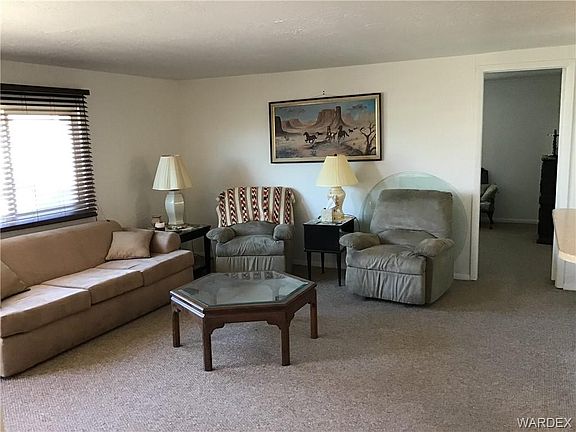 3rd image of 1082 Mobile Ln