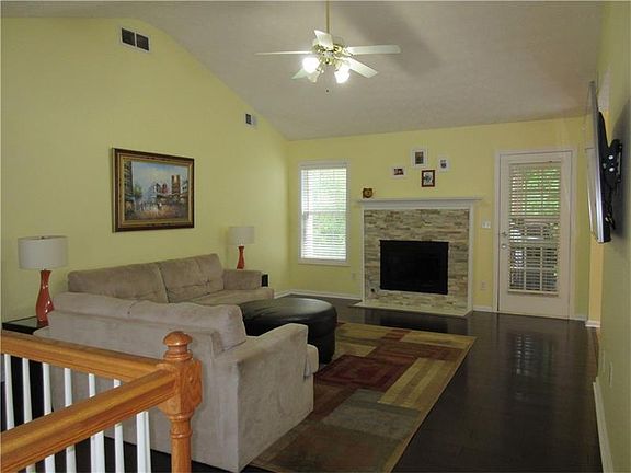 2nd image of 463 Alcovy Park Dr