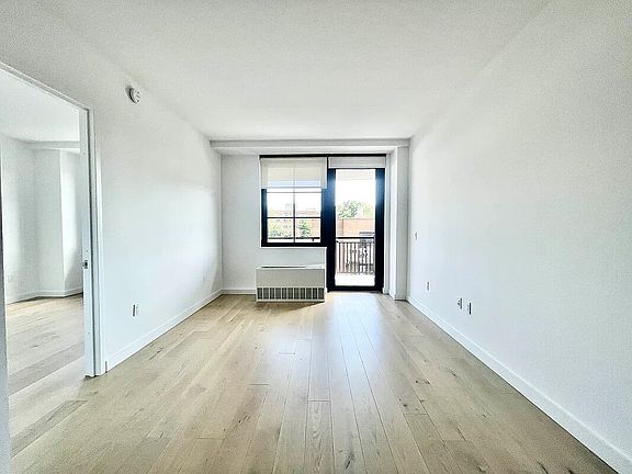 2nd image of 144-74 Northern Blvd Penthouse K