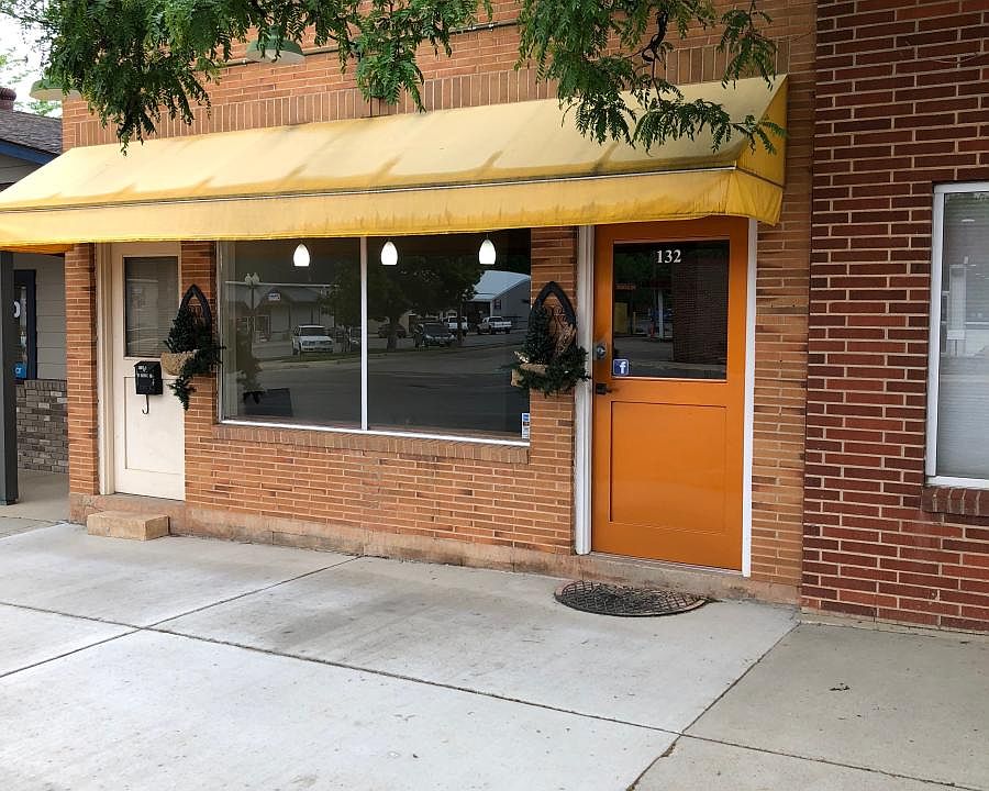 2nd image of 132 W Hudson St