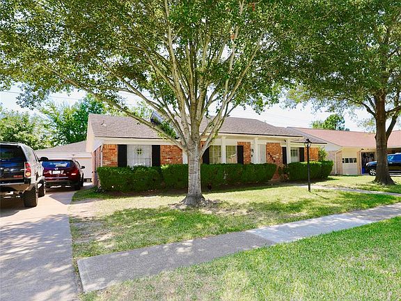 3rd image of 4926 Tain Dr