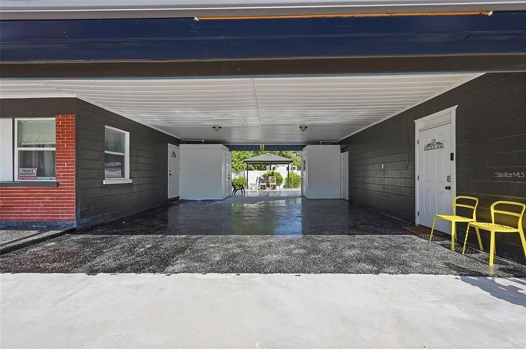 2 bed, 1.0 bath, 750 sqft, $1,750 — Photo 2