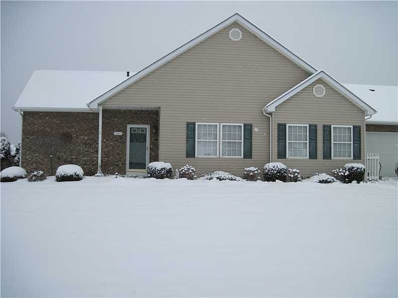 1st image of 111 Clearwater Dr
