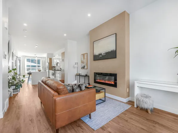 8319 80th Ave, Edmonton, AB T6C 0S9