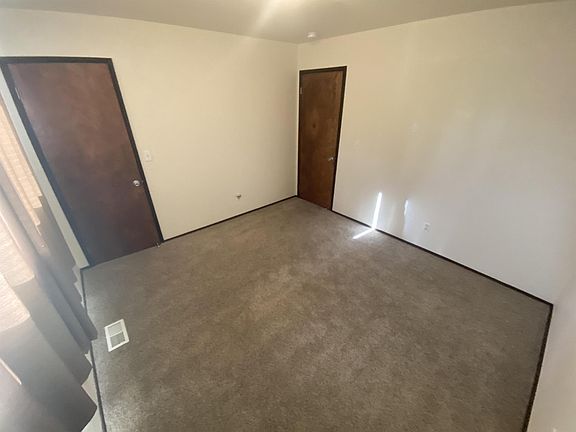 4th image of 506 E Stanley St #B
