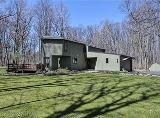 2400 Elton Rd, Bloomfield, NY 14469