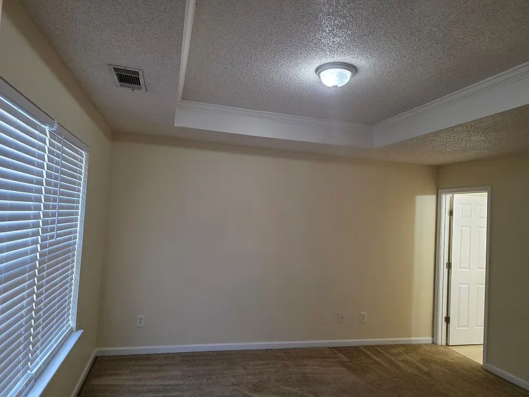 213 Shenandoah Dr — Photo 16