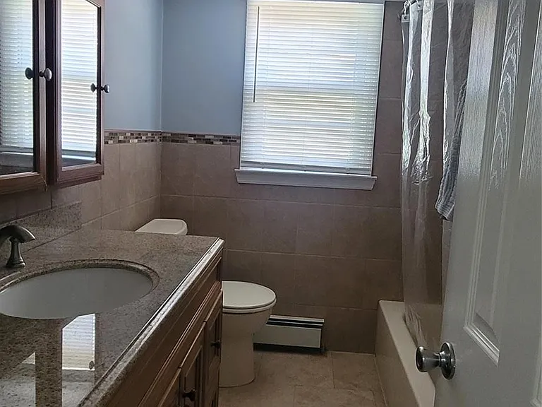 2542 Dock Rd — Photo 8