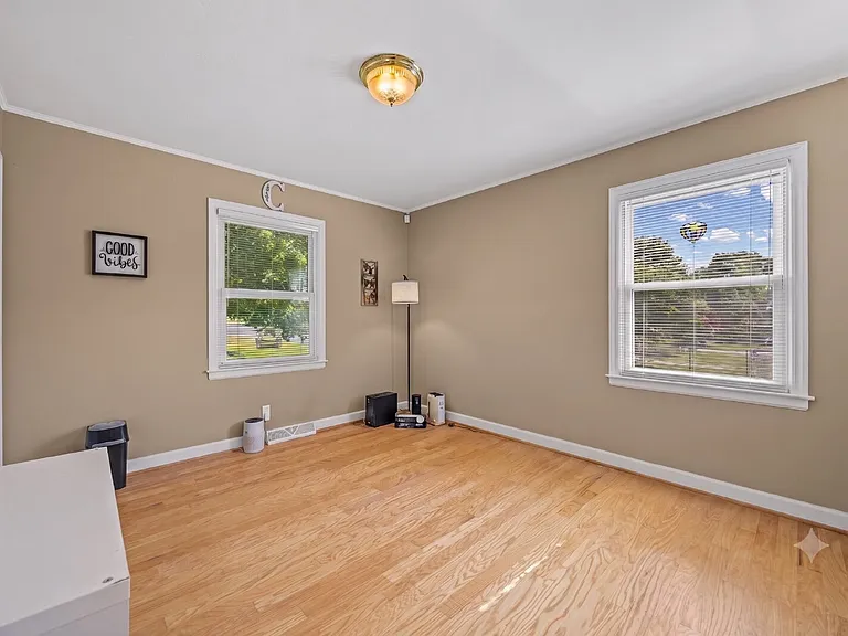 324 Bright Ave — Photo 16