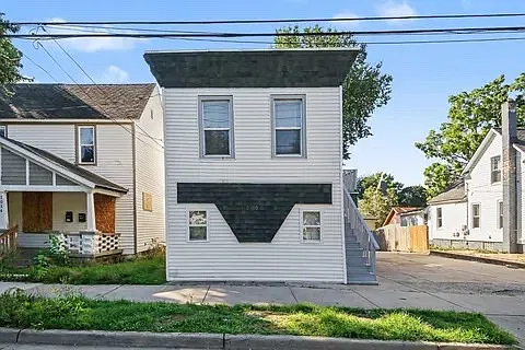 1008 Baxter St SE — Photo 2