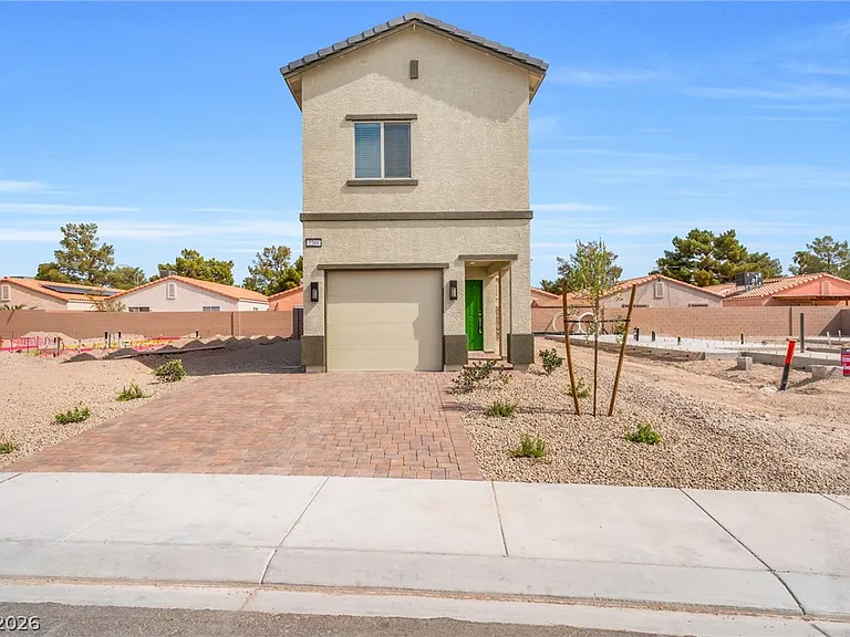 2204 Abraham Ave — Photo 1
