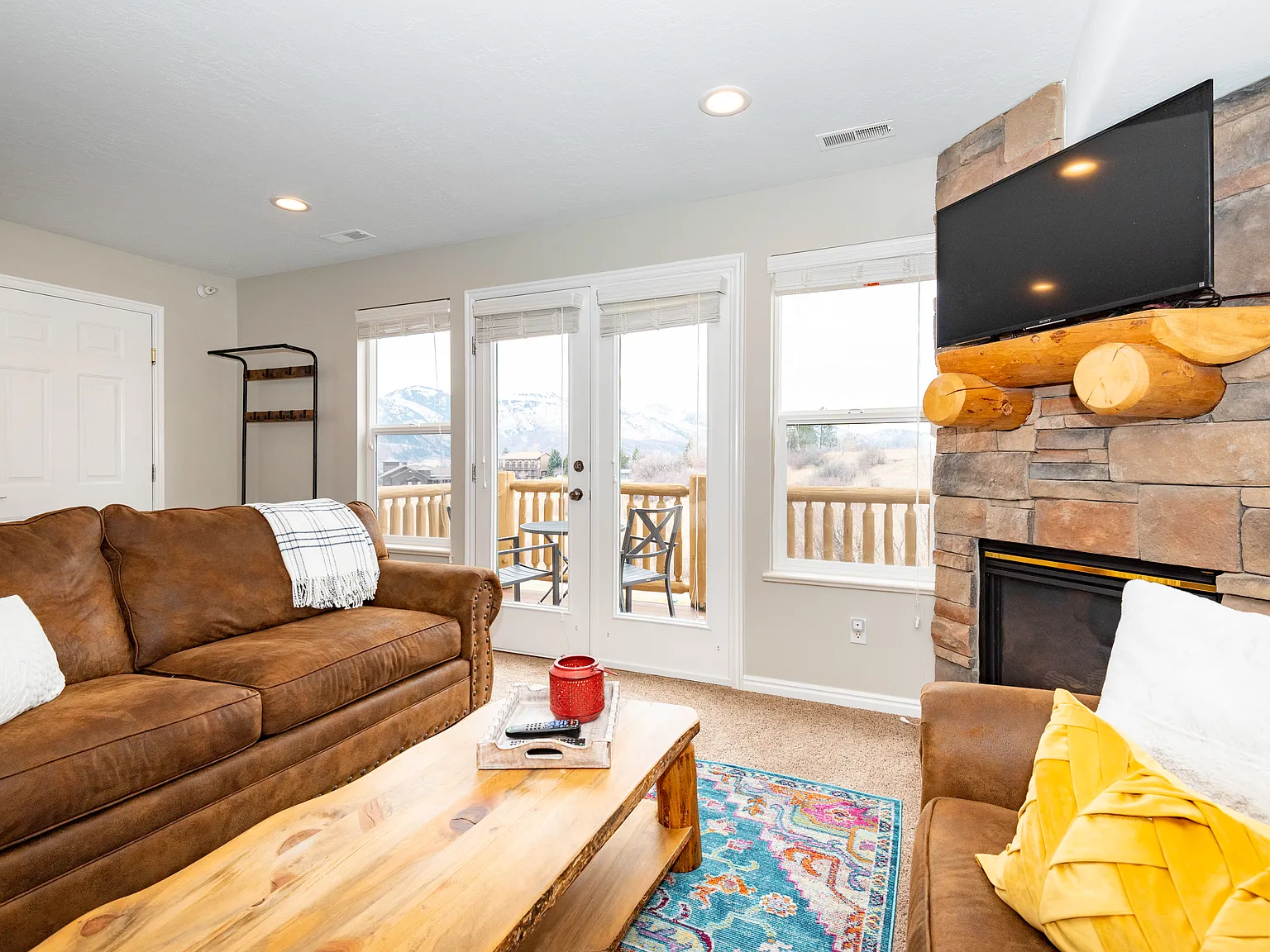 2 bed, 1100 sqft, $2,950 — Photo 4