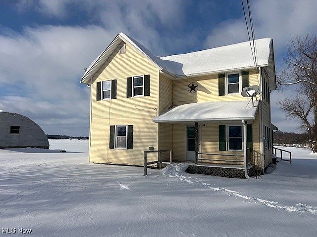 1st image of 416 W Main St